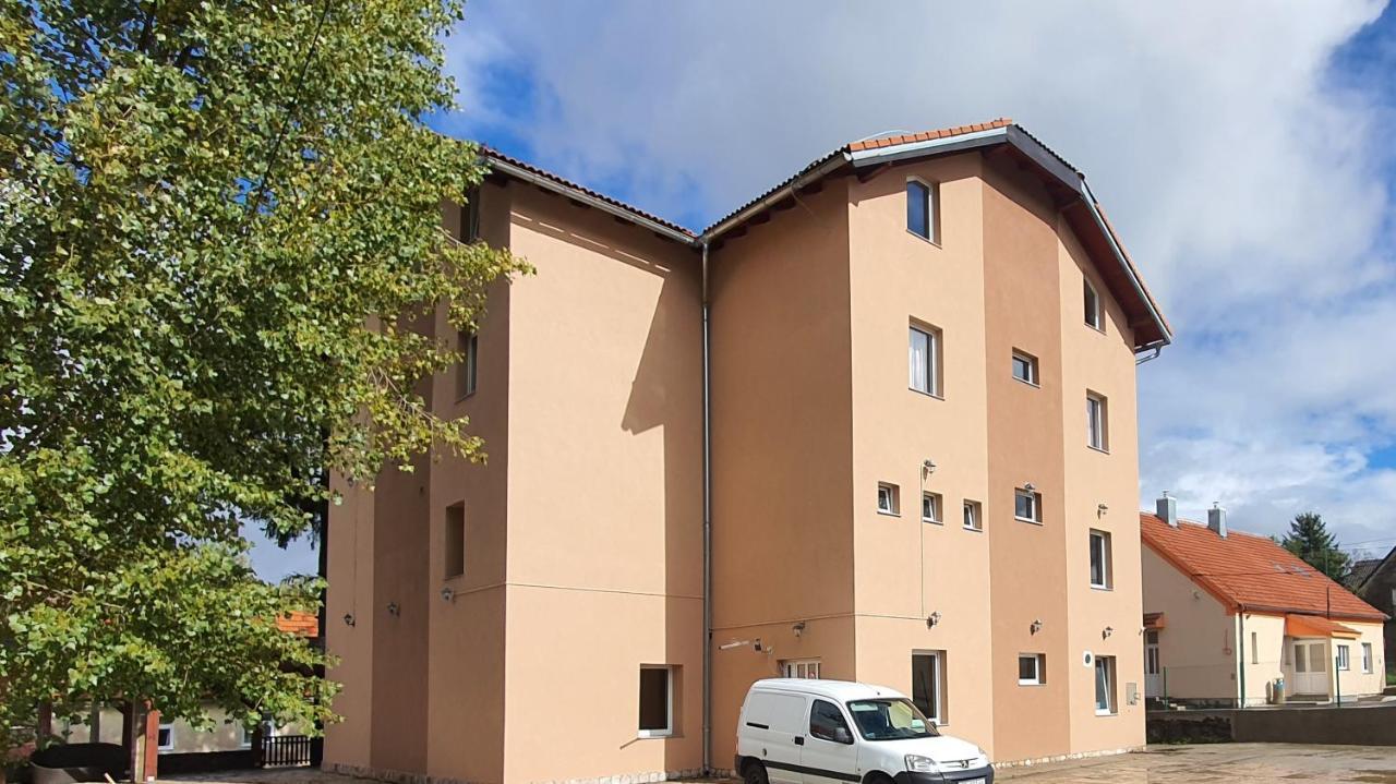 Villa Dijana Gracac  Екстер'єр фото