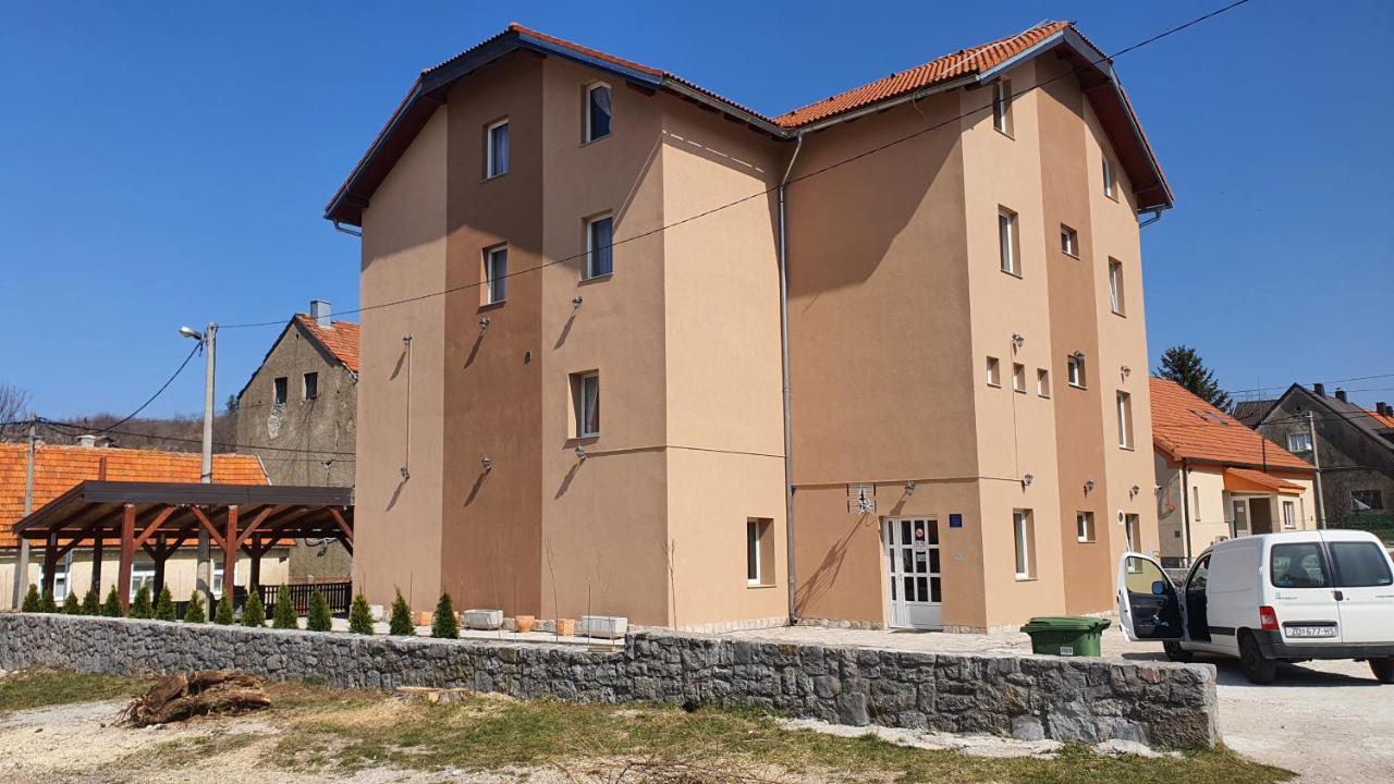 Villa Dijana Gracac  Екстер'єр фото