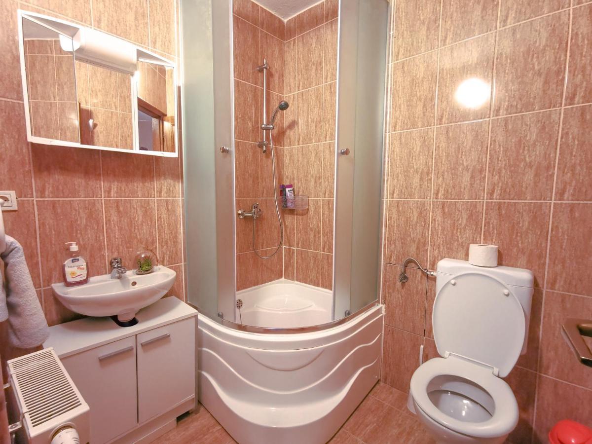 Villa Dijana Gracac  Екстер'єр фото