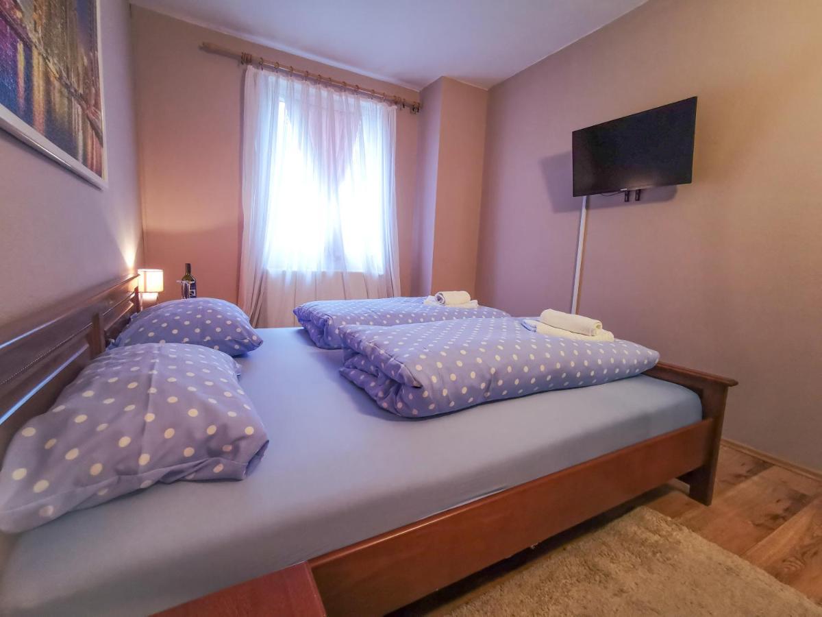 Villa Dijana Gracac  Екстер'єр фото